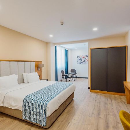 Best Western Plus Batumi Exterior foto
